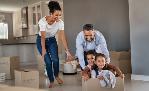 New Home Checklist: Your Guide to Moving In